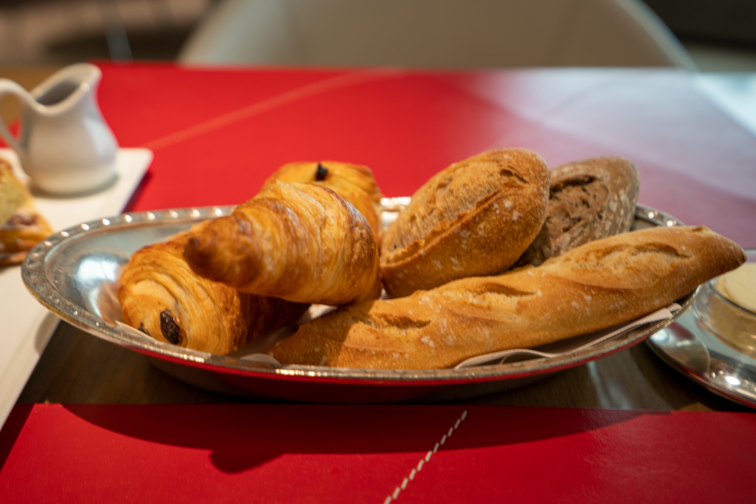 Air France La Première Lounge - Petites viennoiseries