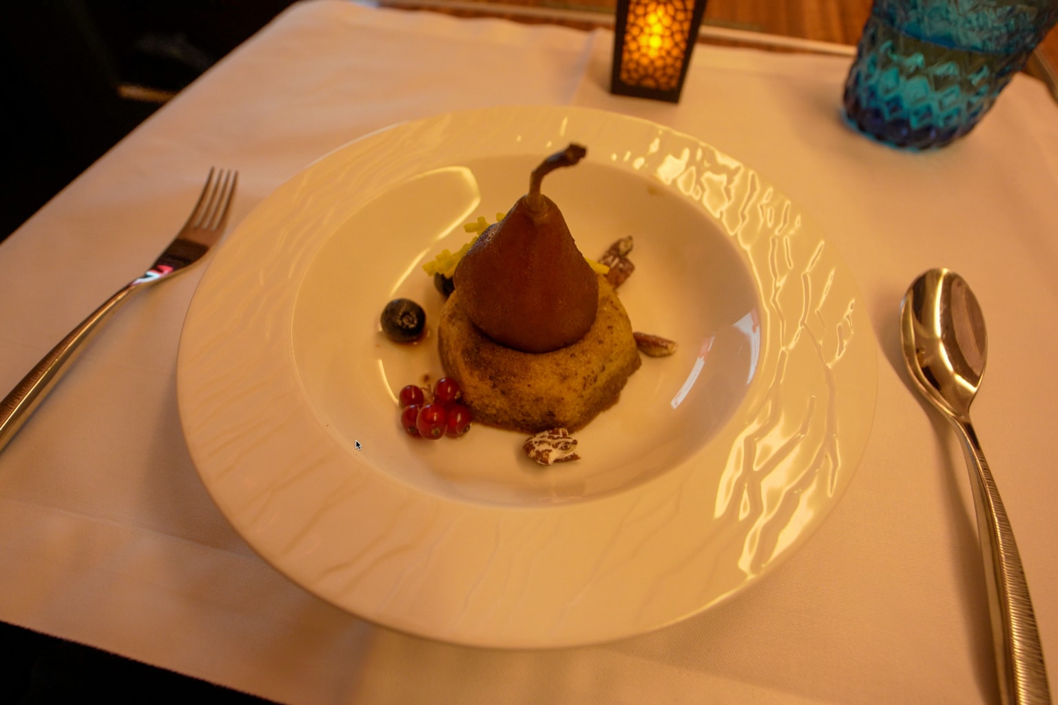 Qatar Airways 777 First Class – Poached pear