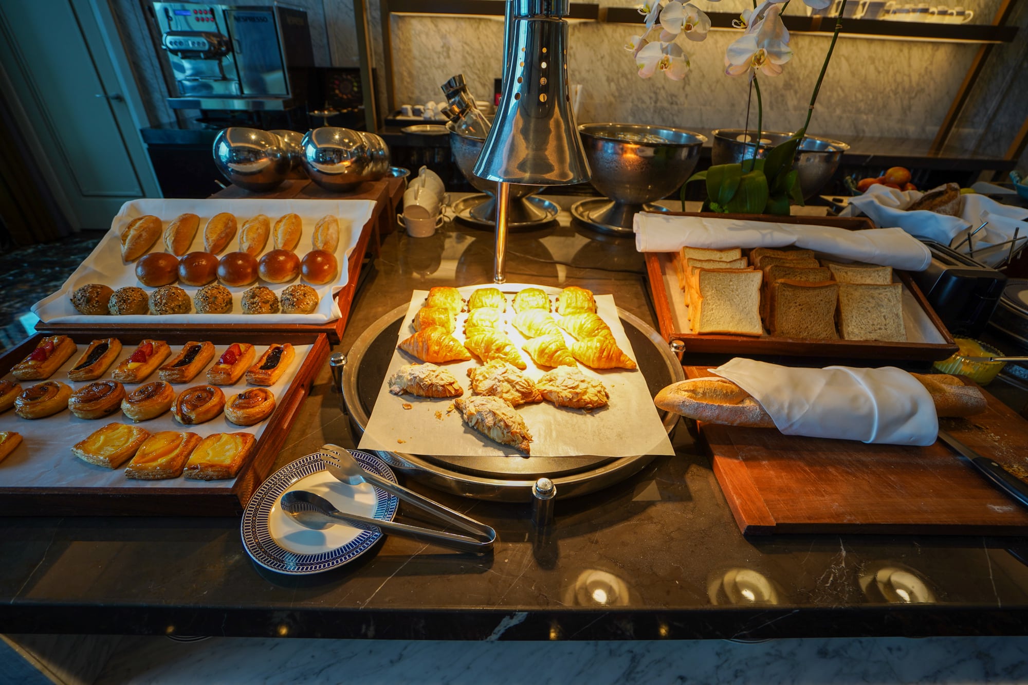 St. Regis Shanghai Jingan – The Club breakfast spread