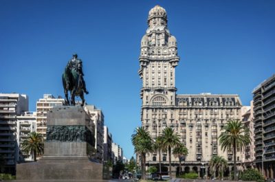 plaza independencia montevideo