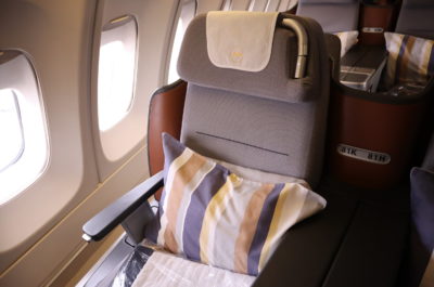 Lufthansa Business Class 8