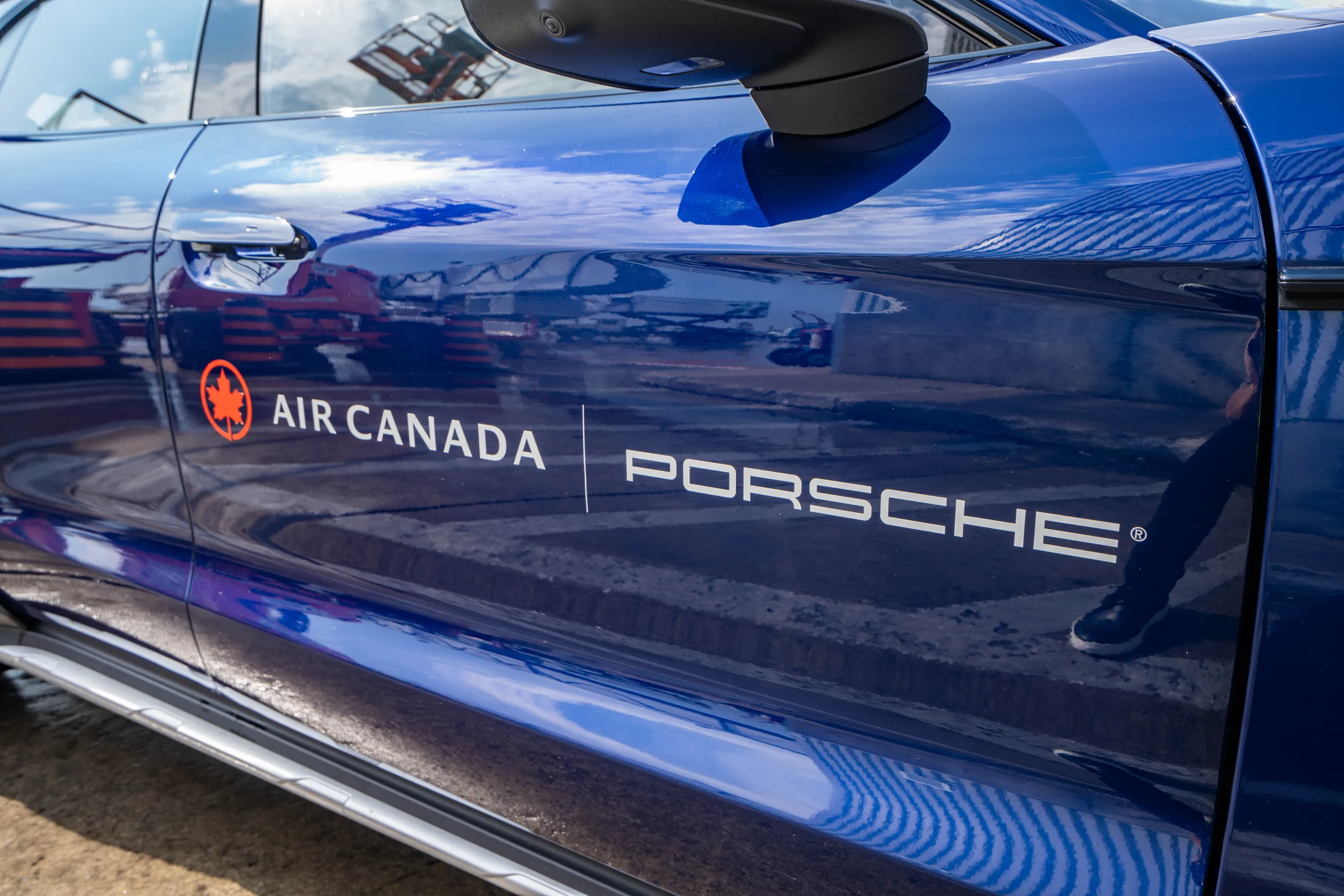 Air-Canada-Porsche-5 Closeup of Air Canada Porsche