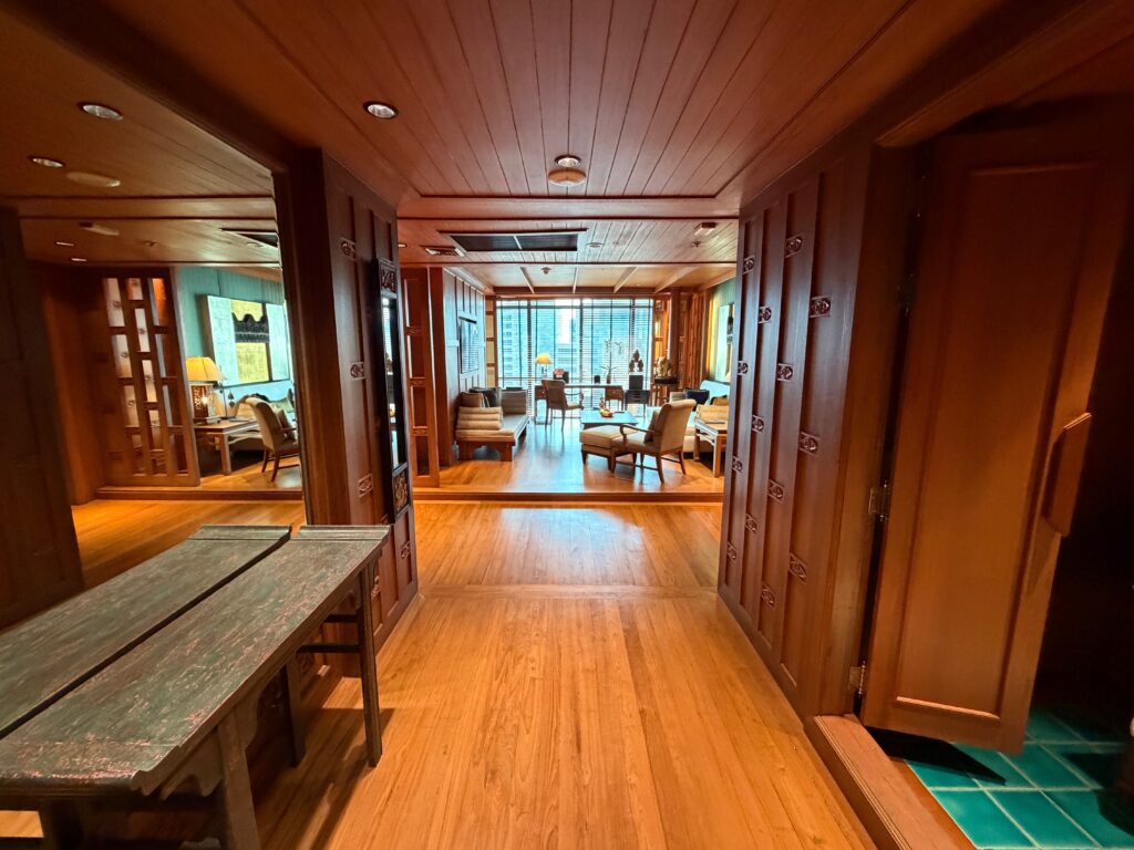 The Athenee Hotel Bangkok Ruen Thai Suite