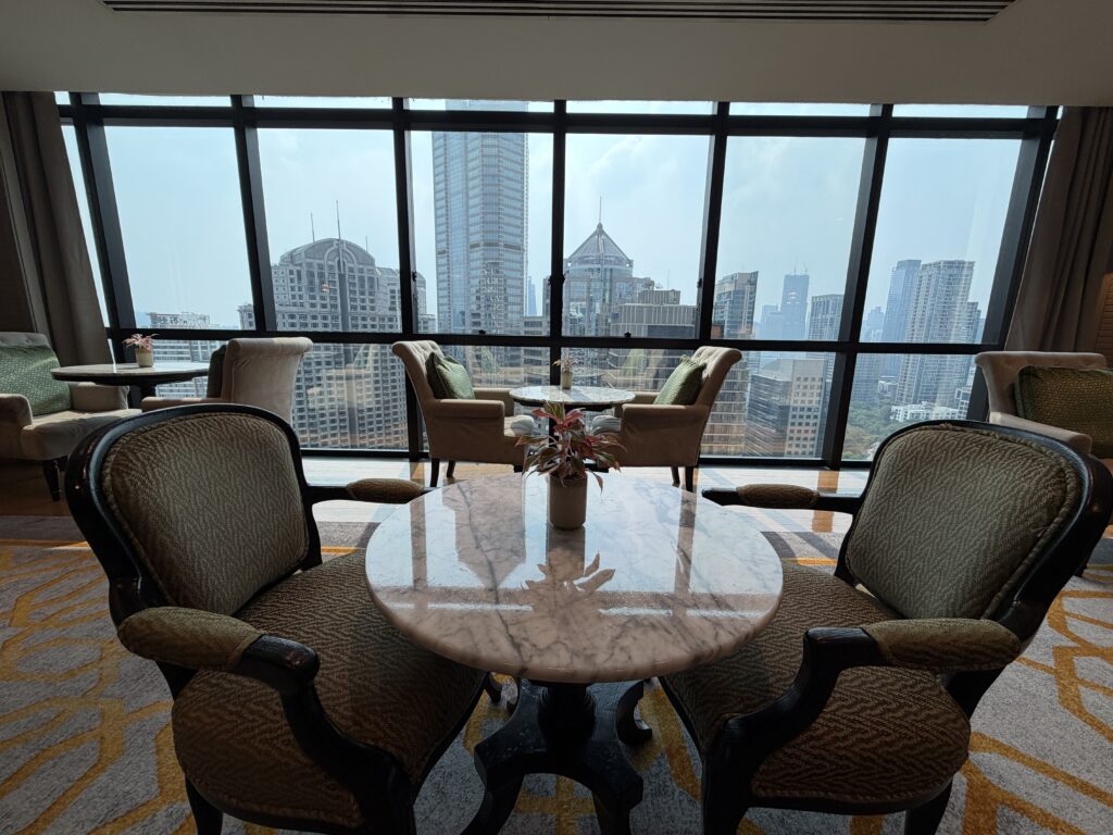 The Athenee Hotel Bangkok – Royal Club Lounge Seating 2