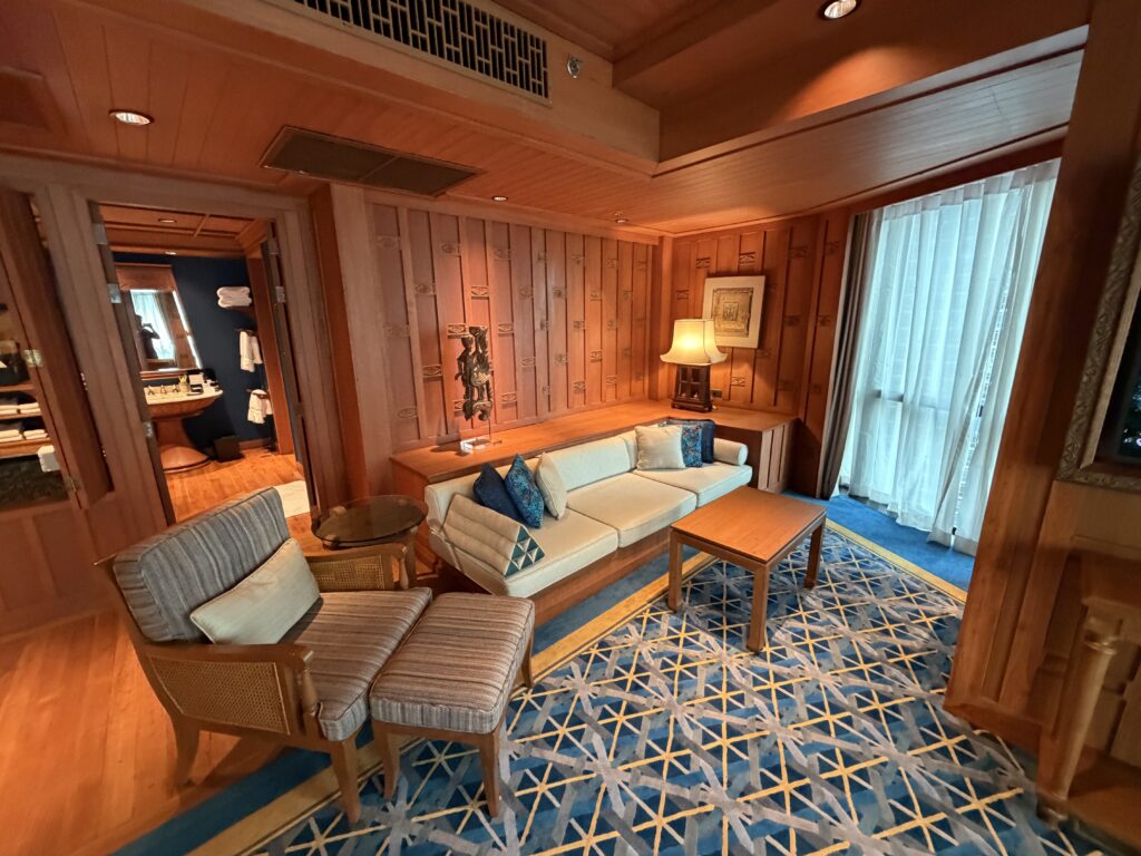 The Athenee Hotel Bangkok – Ruen Thai Suite Master Bedroom 3