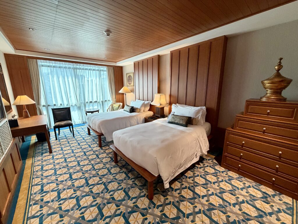 The Athenee Hotel Bangkok – Ruen Thai Suite Second Bedroom 1