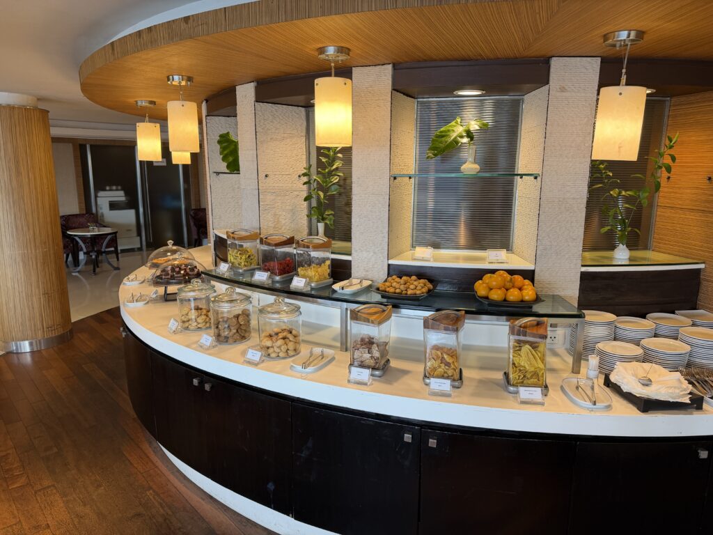 dusit thani lounge 3